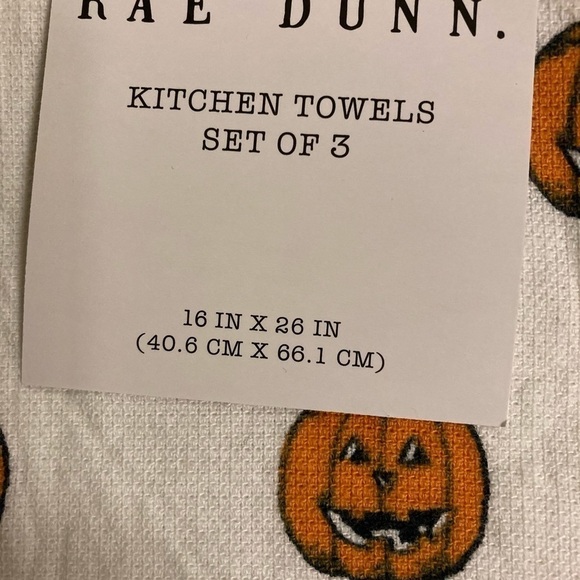 NWT RAE DUNN TRICK OR TREAT JACK-O-LANTERN SET OF 3 KITCHEN TOWELS - Picture 5 of 6